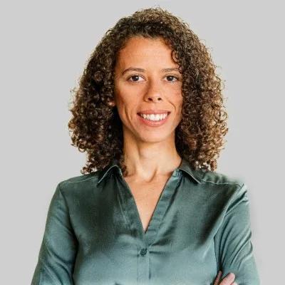 Raquel Oliveira
